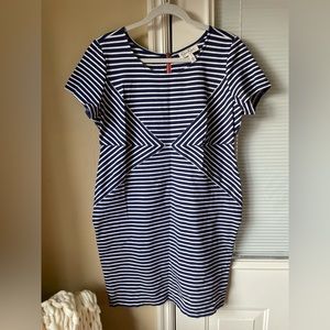 Jessica Simpson Maternity Dress